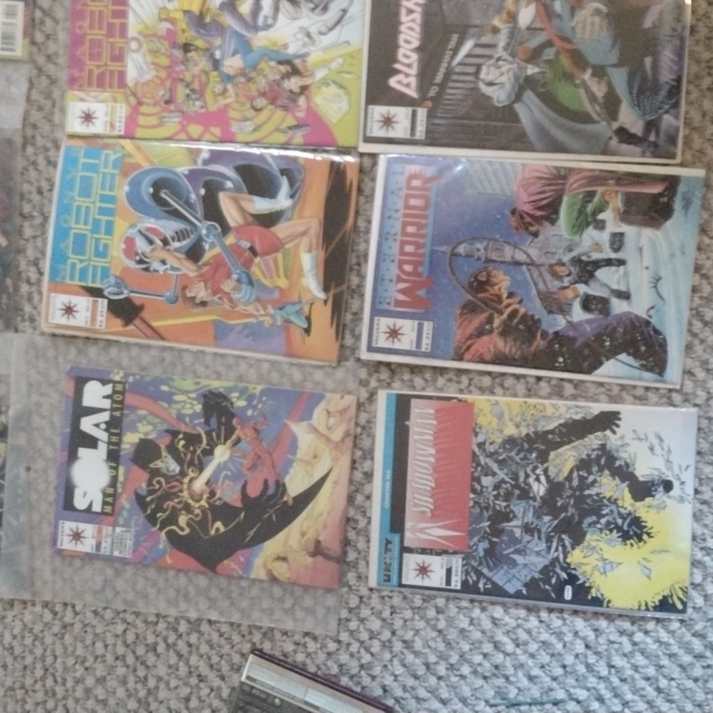 Comics - Picture 2 of 5